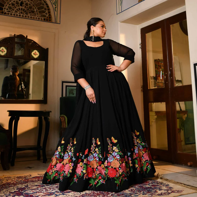 Black-Floral-Print-Anarkali-Aakansha-SCL_8208-1.webp