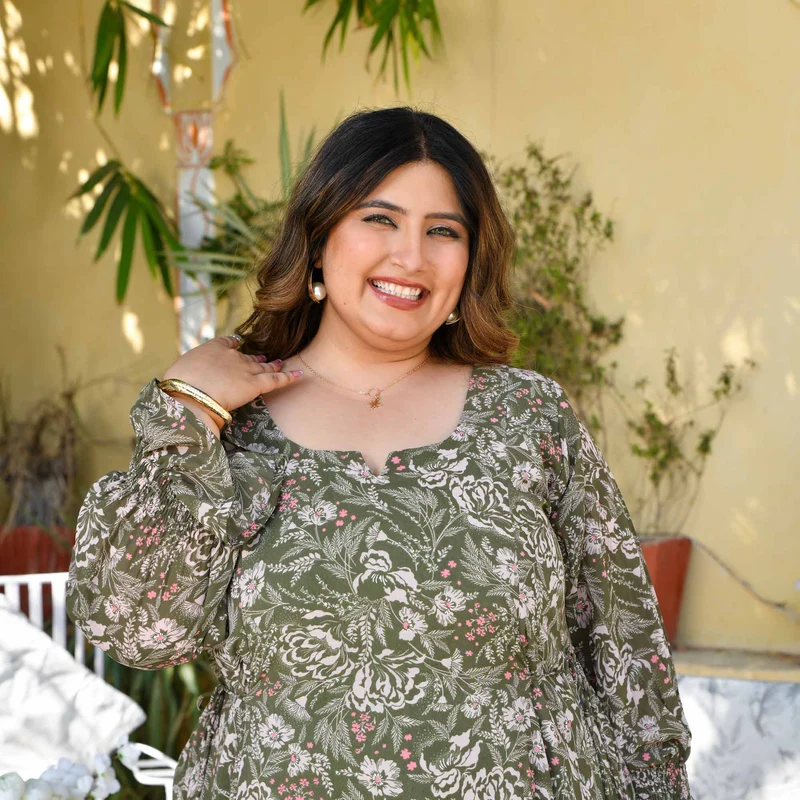 Green-Dress-Lavina-SCL_0907-1.webp