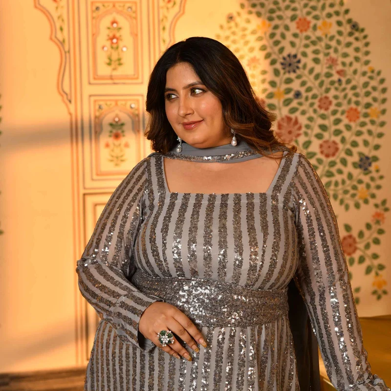 Grey-Sequin-Dress-Lavina-SCL_9578-1.webp