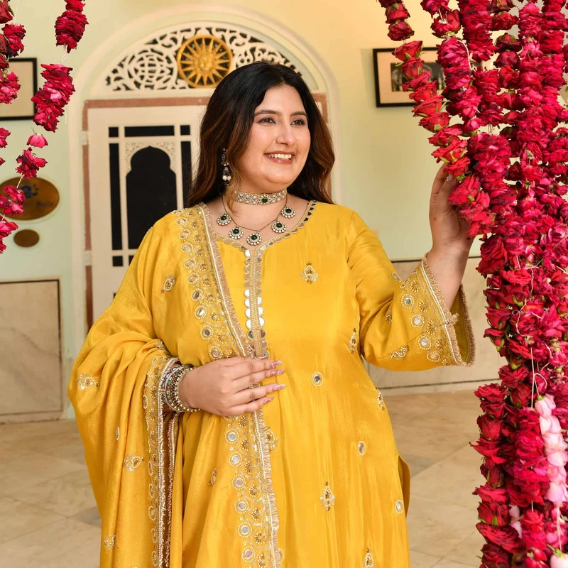 Mustard-Mirror-Suit-Set-Lavina-SCL_2136-1.webp